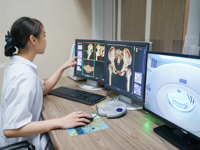How Much Do Imaging Centers Make?